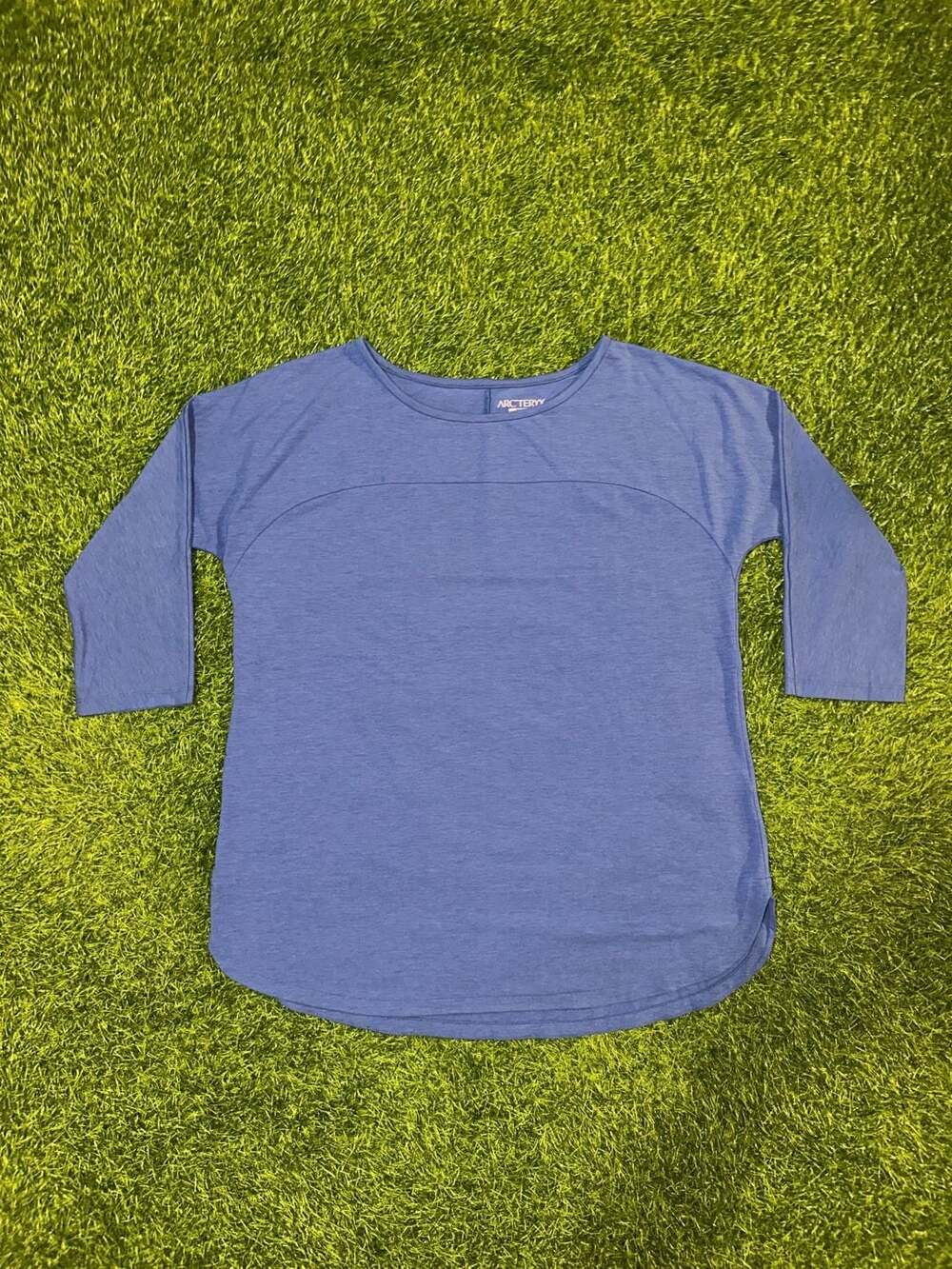 Arc'Teryx Long Sleeve Shirt Blue women’s size medium
